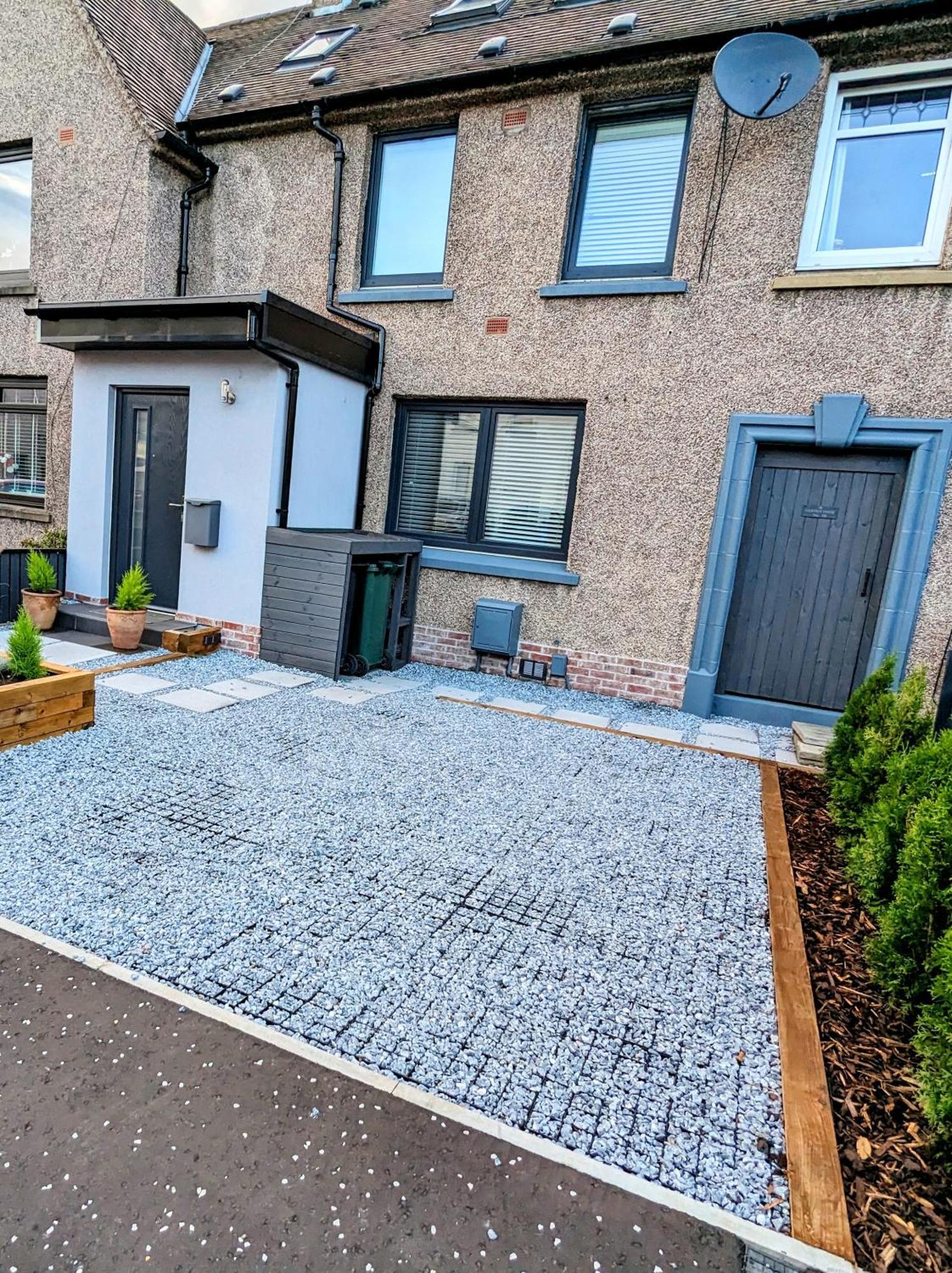 Cosy Guest Room In A Family Home With Free Parking Edinburgh Exterior photo